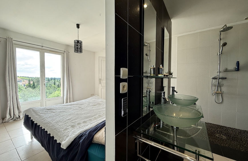 Master suite